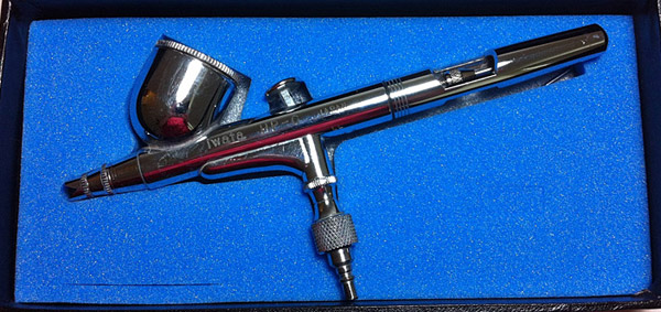 Iwata HP-C Airbrush